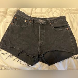 Women’s Levi’s denim shorts